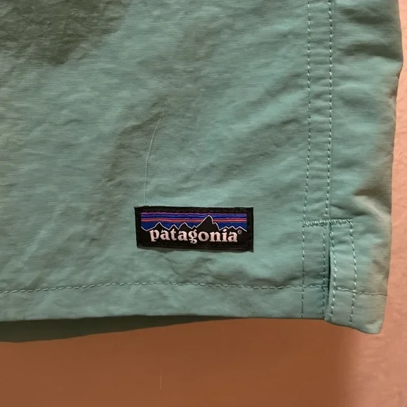 Patagonia Women’s Early Teal Barely Baggies Shorts 2 1/2” Size XL - Picture 8 of 10